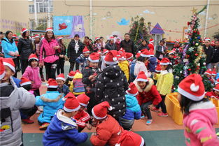 會澤縣者海金蘋果幼兒園舉行圣誕節(jié)親子活動