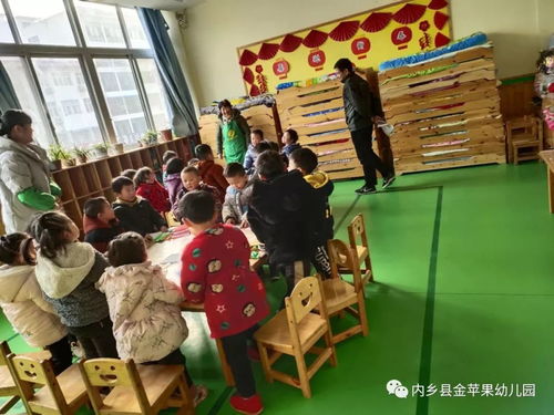 內(nèi)鄉(xiāng)縣金蘋果幼兒園迎接縣級(jí)示范園驗(yàn)收檢查